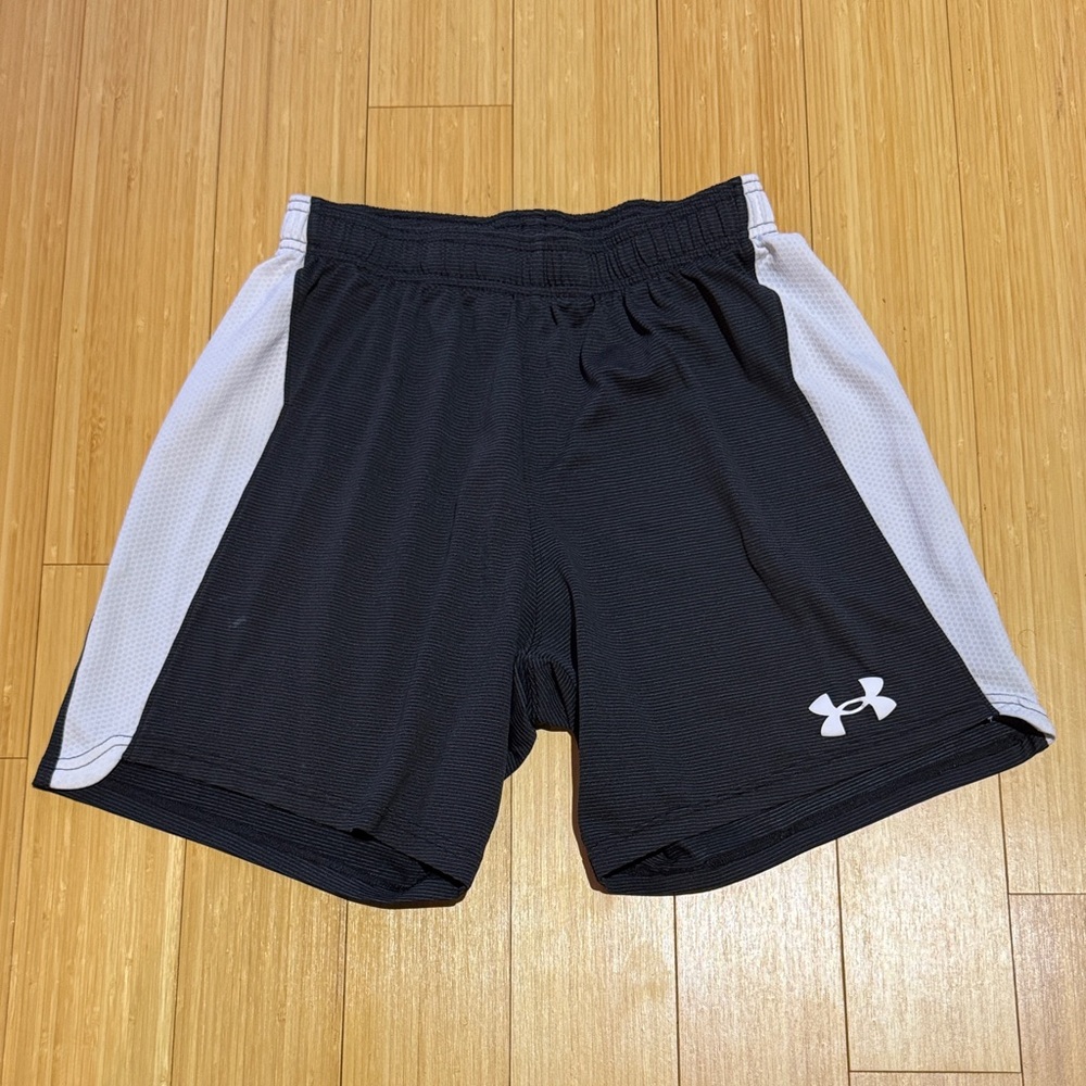 Under Armour Men's Black and White Athletic Shorts